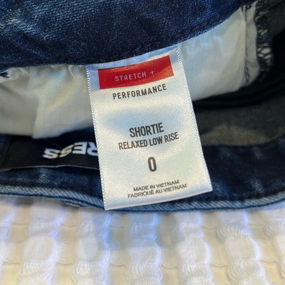 🫐Express Shortie Cut Off Blue Jean Shorts in Size 0 Relaxed Low Rise - Picture 3 of 5